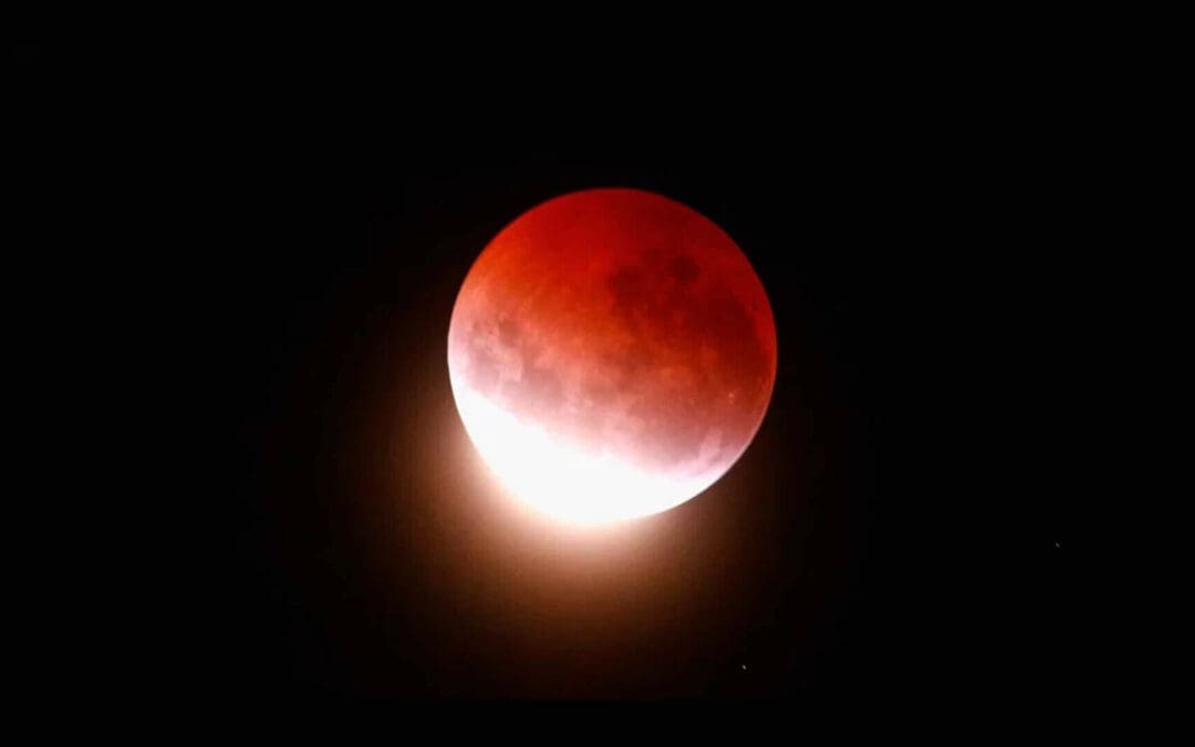 Full moon  and lunar eclipse